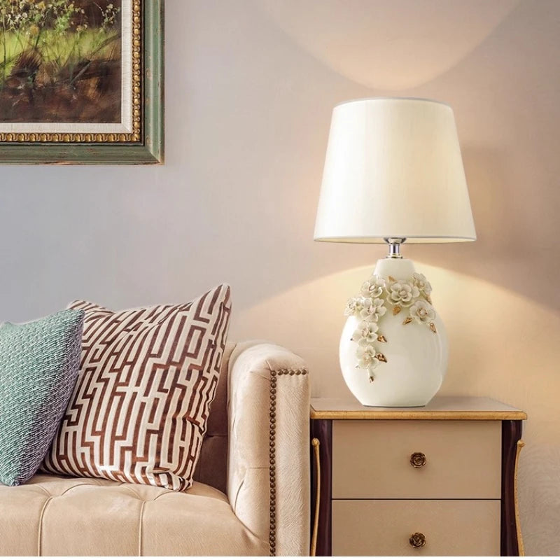 Keramik-Tischlampe Französisch – LED Stoffschirm für Wohnzimmer & Schlafzimmer -  Allround Solutions B&B